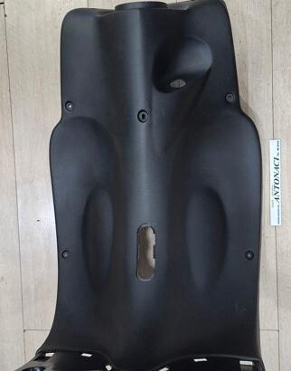 4KHF83120000 Retro scudo interno Yamaha M 50 BREEZ