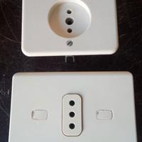 2 prese a parete vintage