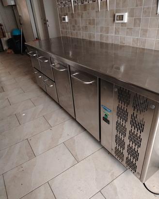 bancone refrigerato 220 w