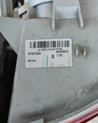 faro posteriore sinistro Peugeot 2008 prima serie