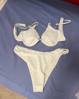 Costume bianco 2 pezzi