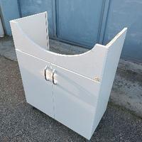 Mobile e specchio bagno