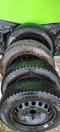 4 gomme Pirelli invernali  + ruotino
