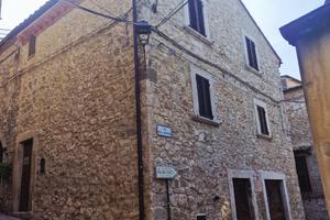 Terratetto a Lugnano in Teverina