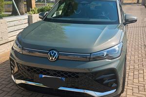 Volkswagen  Tiguan  2024