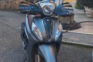 Kymco People 150