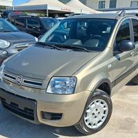 Fiat Panda 1.2 4x4 con gancio traino