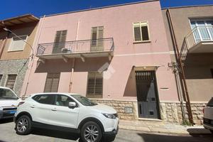 2 LOCALI A TRAPANI