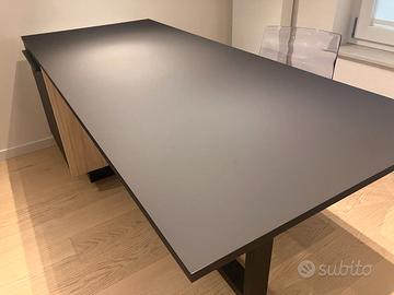 Tavolo isola cucina nero opaco / legno chiaro