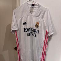 Home kit Real Madrid
