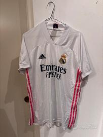 Home kit Real Madrid