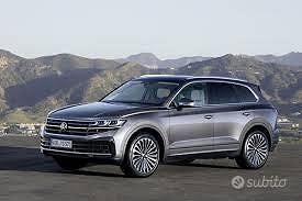 Vari ricambi per volkswagen touareg 2021;2023