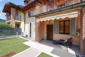 Villetta a schiera di 176 m² con 5 locali e box au