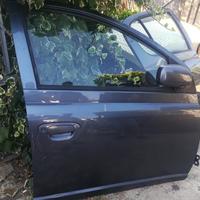 Porta anteriore destra Toyota Yaris 2004