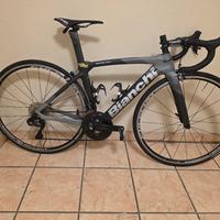 Bianchi Oltre xr4 Seminuova ultegra 12v di2