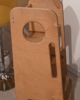 Sgabello montessoriano