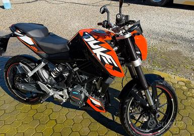 KTM Duke 125