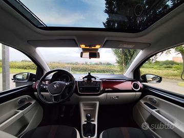 Volkswagen up! High 75 CV – Full Optional – Tetto