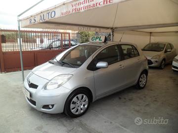 TOYOTA Yaris 1.0 gpl 5 porte full optional 09