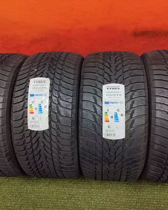 275 35 19 Gomme Invernali NEW Nokian 275 35 R19