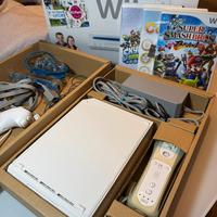 Nintendo Wii, con scatola, 2 Joystick e tre giochi