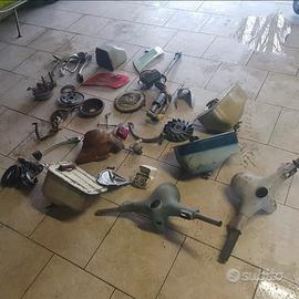 Ricambi vespa 50 n sportellino piccolo prima serie