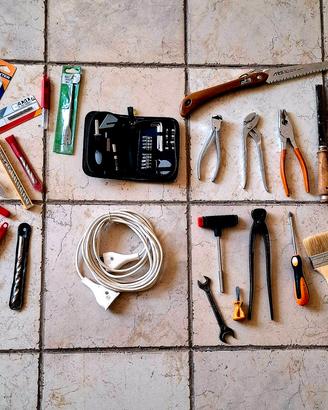 Kit attrezzi completo pronto all’uso – LOTTO 