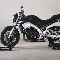 SUZUKI GSR 600 (2006-2011) - 600cc