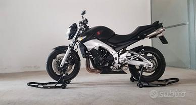SUZUKI GSR 600 (2006-2011) - 600cc