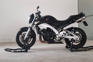 SUZUKI GSR 600 (2006-2011) - 600cc