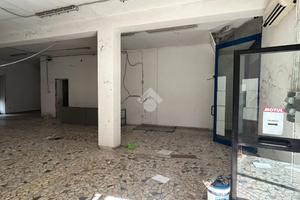 NEGOZIO A CASSINO