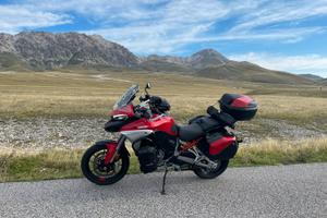 Ducati Multistrada v4 S travel & radar