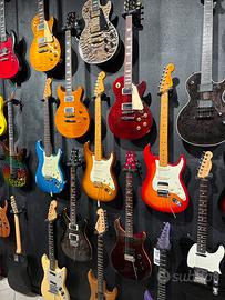 Chitarre elettriche Fender Stratocaster USA & MX