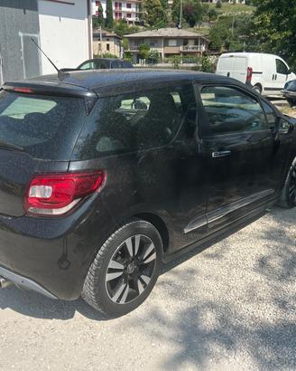 Ds DS3 3 1.4 HDi 70 Just Black