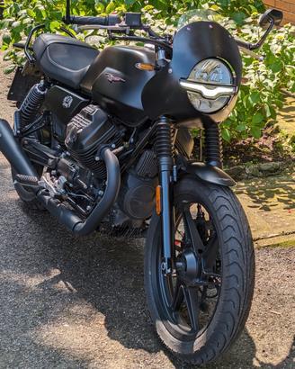 moto Guzzi v7 850 stone