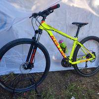 Bici Kellys Spider 30 S come nuova Mountain Bike 