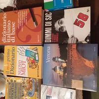 Libri vari e cofanetto di Simoncelli 