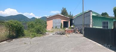 capannone "ex stalla"