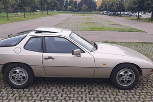 Porsche 924s Targa