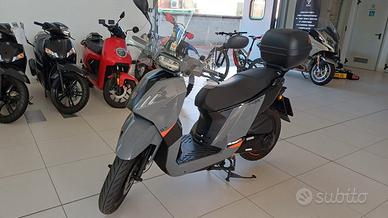 Peugeot Tweet 125 125i GT