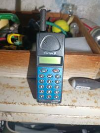 cellulare vintage Ericsson 