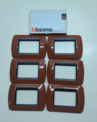 Placca bticino living classic mod. L4803 marrone