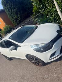 Clio tenuta box