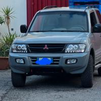 pajero v60 con gancio traino