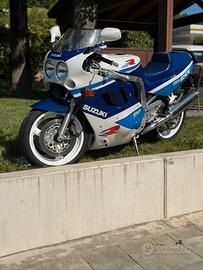 Suzuki gsxr 1100 hyper sports