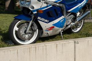 Suzuki gsxr 1100 hyper sports
