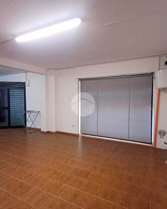 NEGOZIO A SPIRANO