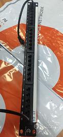 Patch panel 24p Cat5 + 12 patch cord