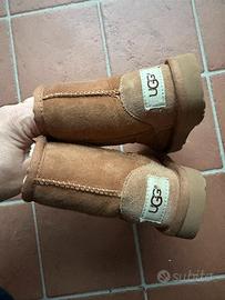 stivali bambina Ugg 22.5