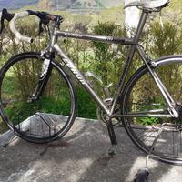 Bici da corsa LeRun in TITANIO – Campagnolo Record